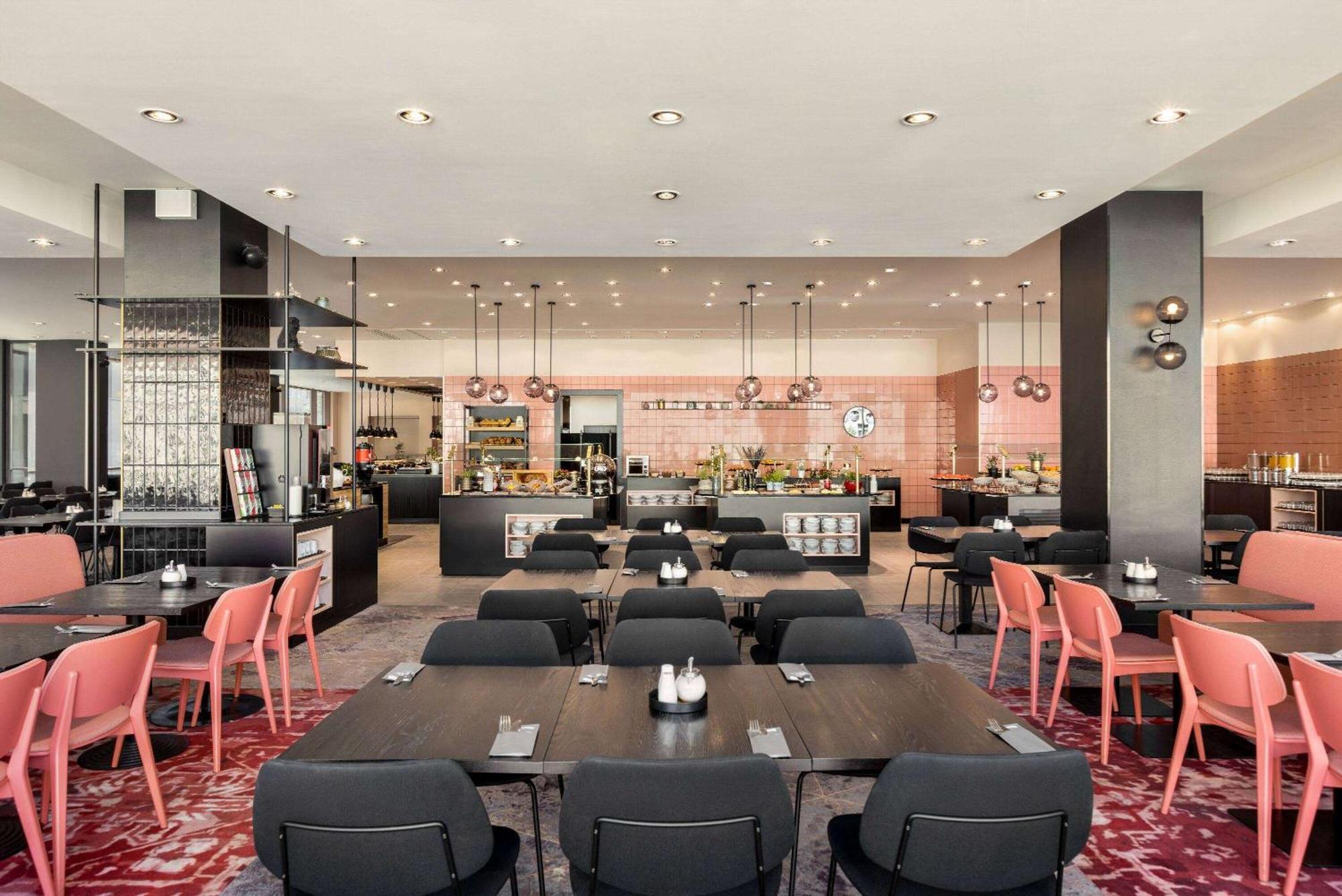 Vienna House By Wyndham Diplomat 4* Prague